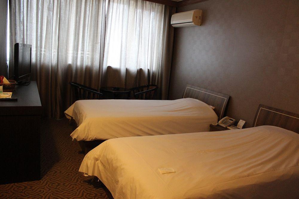 Dawn Beach Hotel Busan Bagian luar foto