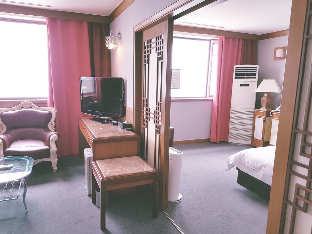 Dawn Beach Hotel Busan Bagian luar foto