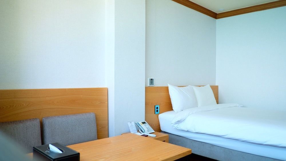 Dawn Beach Hotel Busan Bagian luar foto