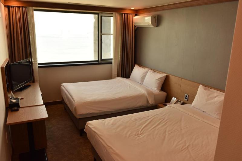 Dawn Beach Hotel Busan Bagian luar foto