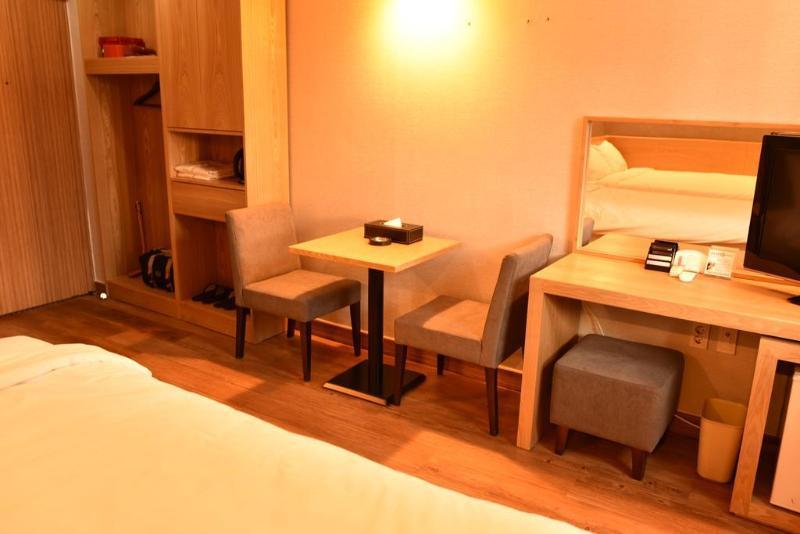 Dawn Beach Hotel Busan Bagian luar foto