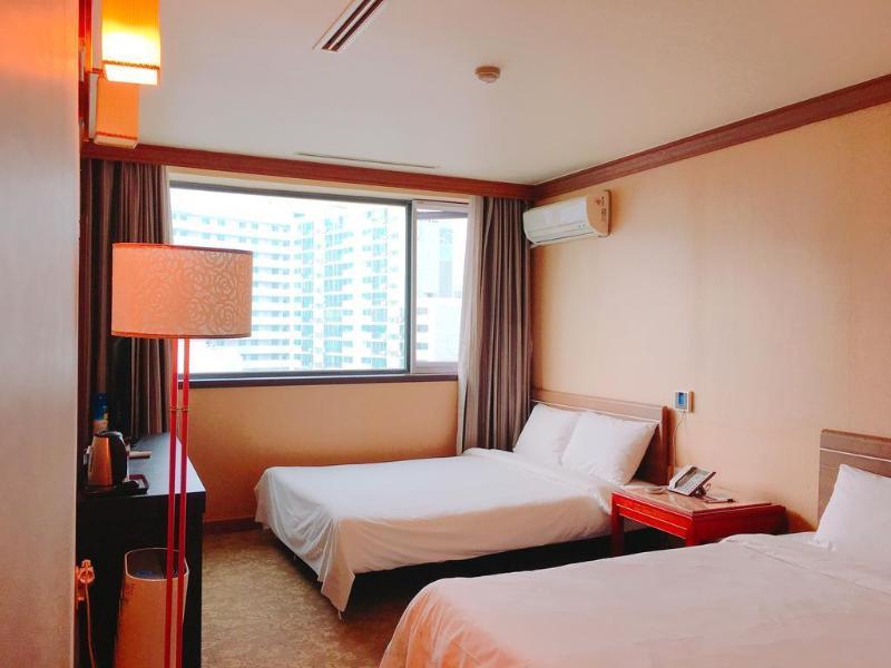 Dawn Beach Hotel Busan Bagian luar foto