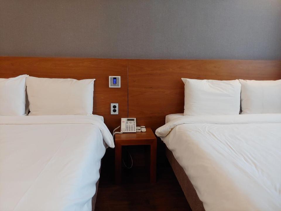 Dawn Beach Hotel Busan Bagian luar foto